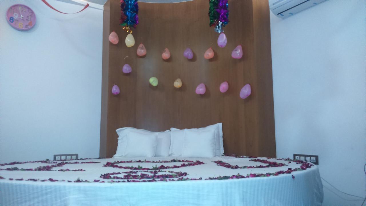 Hotel The Grand Parshwanath Sankeshvar Экстерьер фото